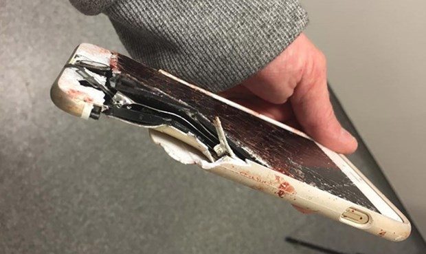 Manchester'daki bombalı saldırıdan iPhone'u sayesinde kurtuldu 2
