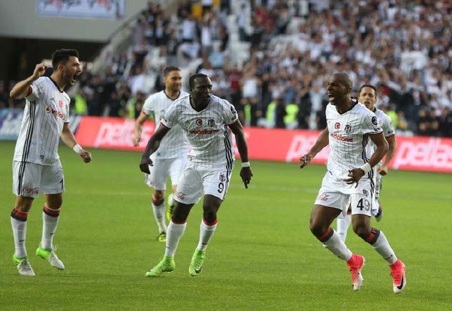 Şampiyon Beşiktaş! 38