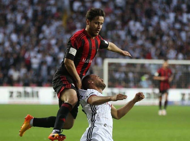 Şampiyon Beşiktaş! 18