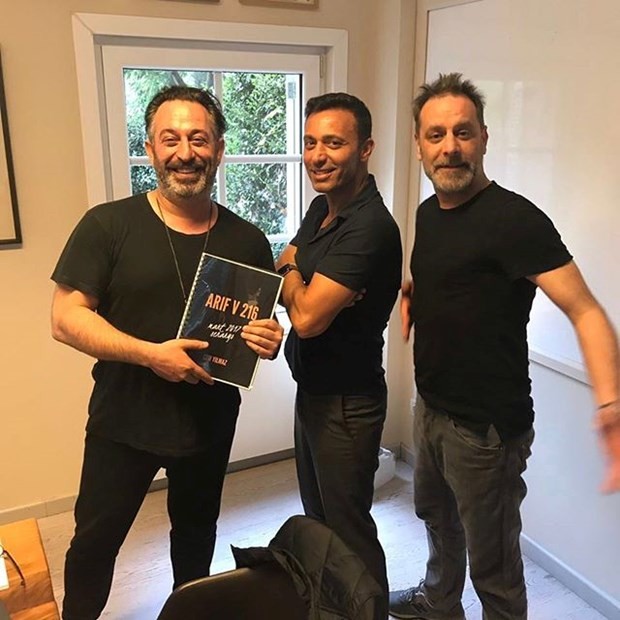 Cem Yılmaz'ın yeni filmi ArifV216'nın oyuncu kadrosu 11
