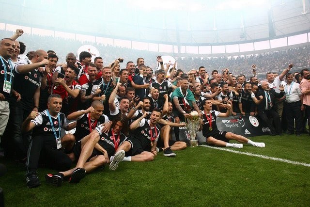 Beşiktaş'ın şampiyonluk kutlamasından kareler 12