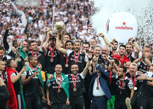 Beşiktaş'ın şampiyonluk kutlamasından kareler 40