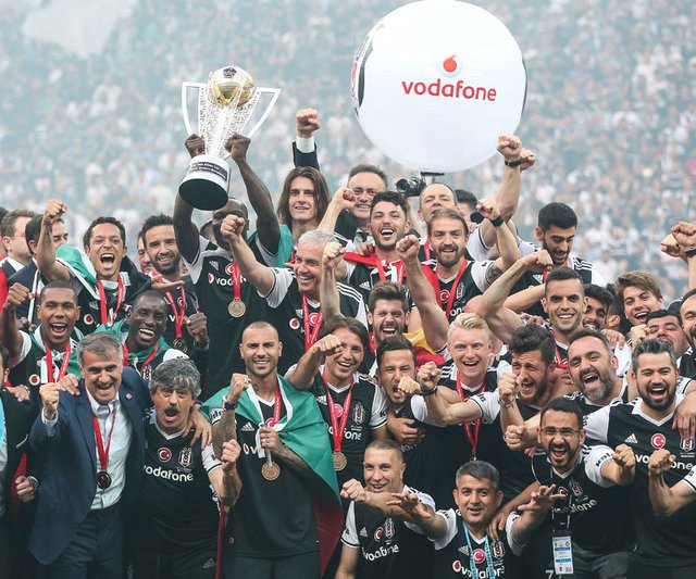 Beşiktaş'ın şampiyonluk kutlamasından kareler 20