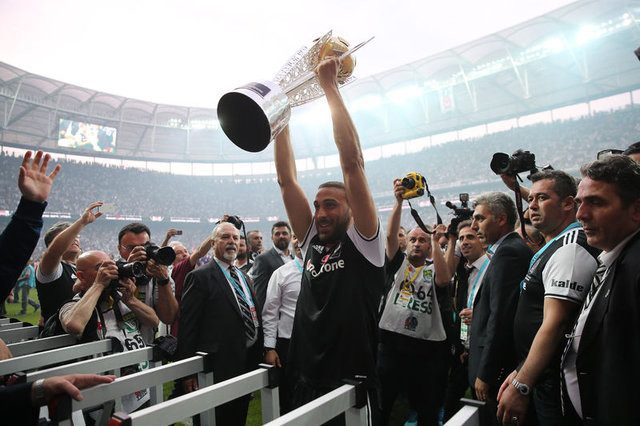 Beşiktaş'ın şampiyonluk kutlamasından kareler 37