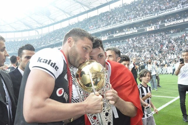 Beşiktaş'ın şampiyonluk kutlamasından kareler 10
