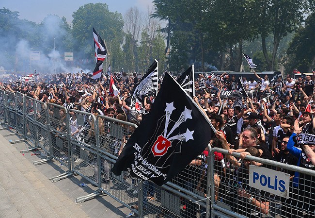 Beşiktaş'ın şampiyonluk kutlamasından kareler 60
