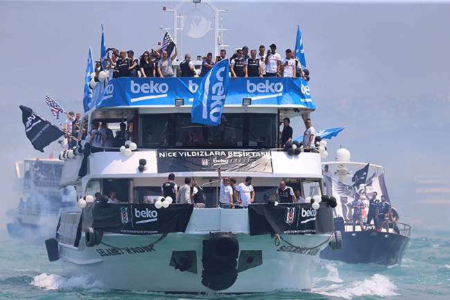 Beşiktaş'ın şampiyonluk kutlamasından kareler 68