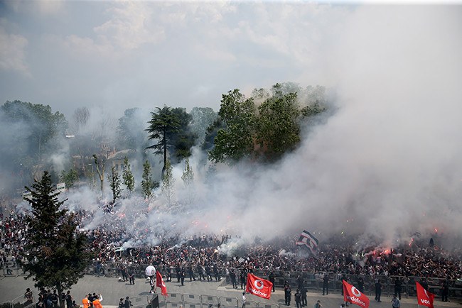 Beşiktaş'ın şampiyonluk kutlamasından kareler 71