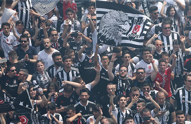 Beşiktaş'ın şampiyonluk kutlamasından kareler 75