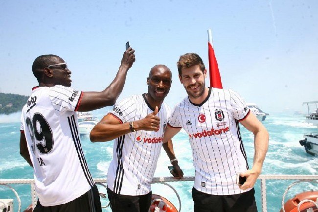 Beşiktaş'ın şampiyonluk kutlamasından kareler 85