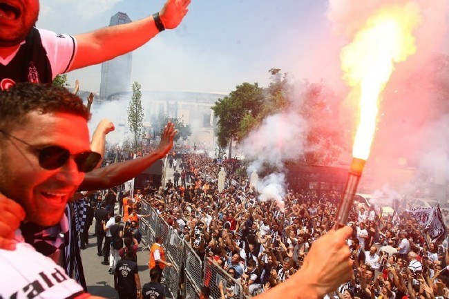 Beşiktaş'ın şampiyonluk kutlamasından kareler 90