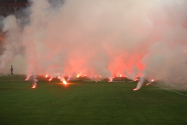 Eskişehir-Göztepe maçından şoke eden görüntüler 12