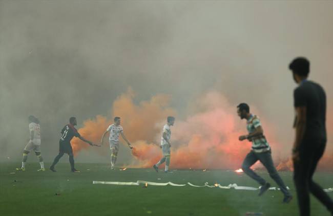 Eskişehir-Göztepe maçından şoke eden görüntüler 40