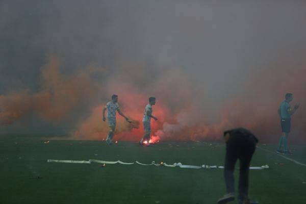 Eskişehir-Göztepe maçından şoke eden görüntüler 3