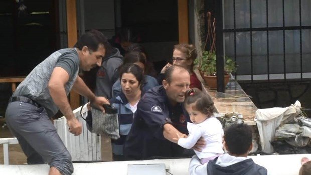 Sağanak gibi fotoğraf yağdı 16