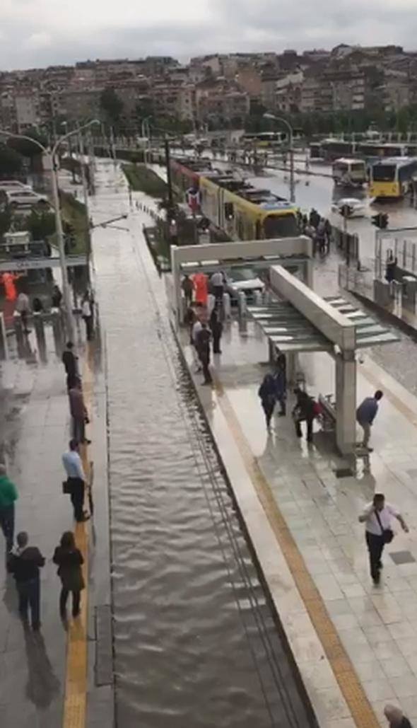 Sağanak gibi fotoğraf yağdı 59