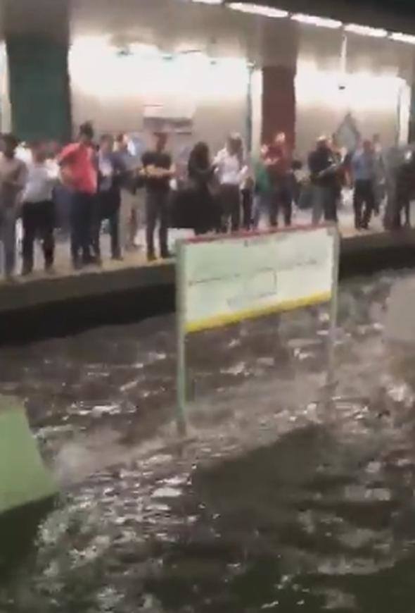 Sağanak gibi fotoğraf yağdı 60