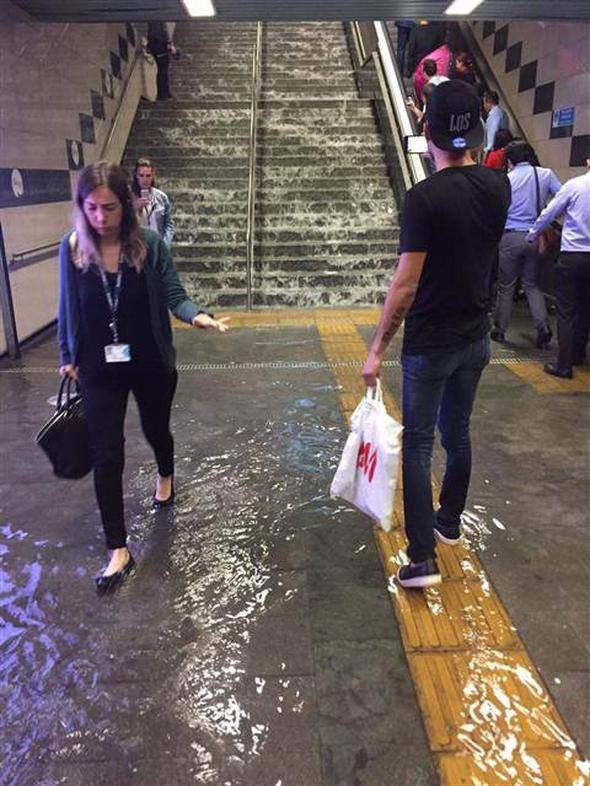 Sağanak gibi fotoğraf yağdı 63