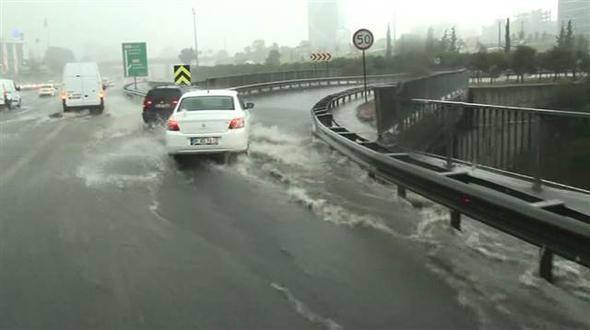 Sağanak gibi fotoğraf yağdı 66