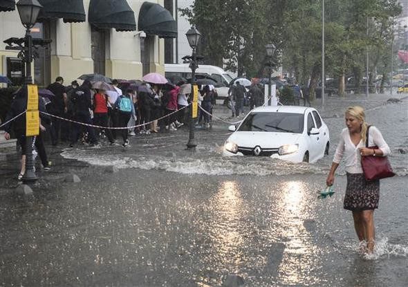 Sağanak gibi fotoğraf yağdı 68