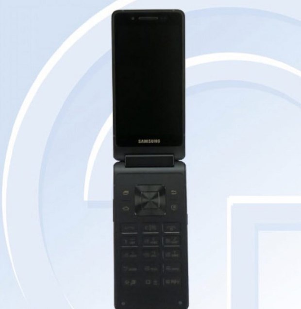 Samsung'dan yeni nesil kapaklı telefon 8