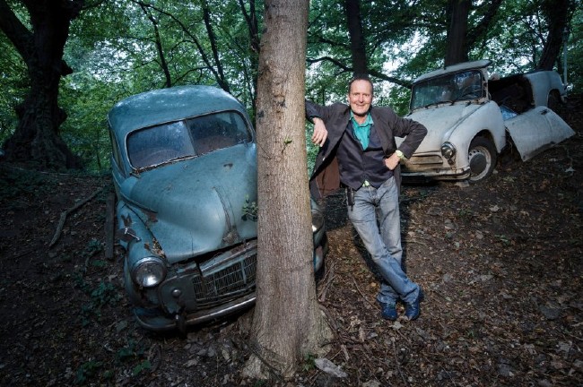 Sanat için otomobillerini hurdaya çıkardı 2