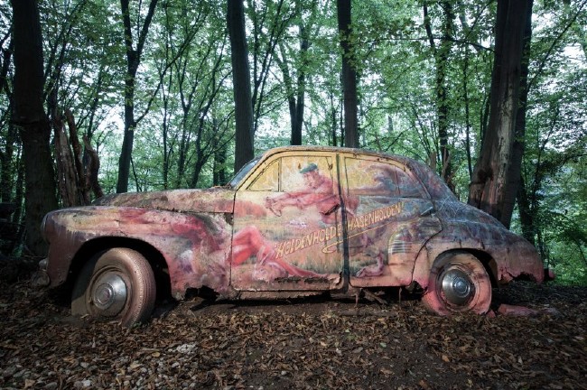 Sanat için otomobillerini hurdaya çıkardı 11