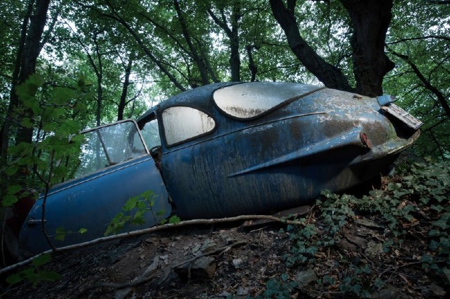 Sanat için otomobillerini hurdaya çıkardı 15