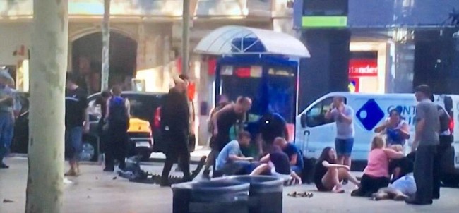 Barcelona'da terör saldırısından ilk görüntüler 19