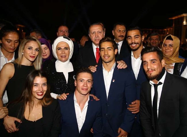 30 Ağustos resepsiyona kimler katıldı? 23