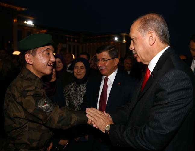 30 Ağustos resepsiyona kimler katıldı? 18