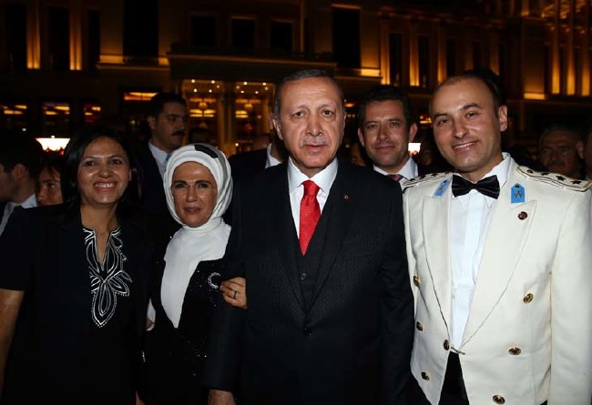 30 Ağustos resepsiyona kimler katıldı? 11