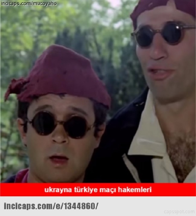 Milli Takım capsleri sosyal medyayı salladı 22