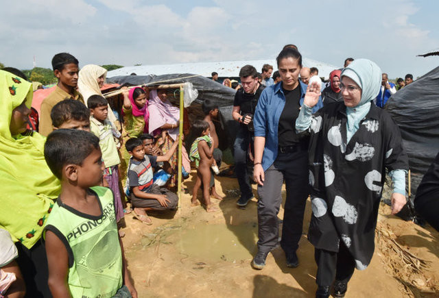Emine Erdoğan acılarına ortak oldu 20