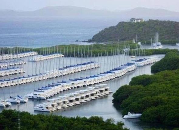 Dünyaca ünlü plaj kasırgadan yok oluyor 21