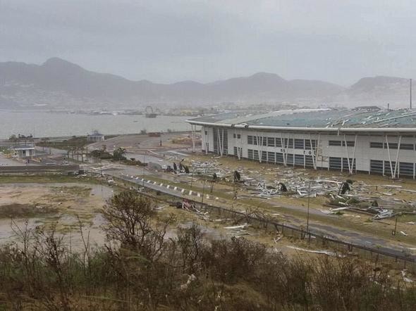 Dünyaca ünlü plaj kasırgadan yok oluyor 26