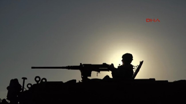 Gece yarısı İdlib'e girdiler... komandolar sınırda 24