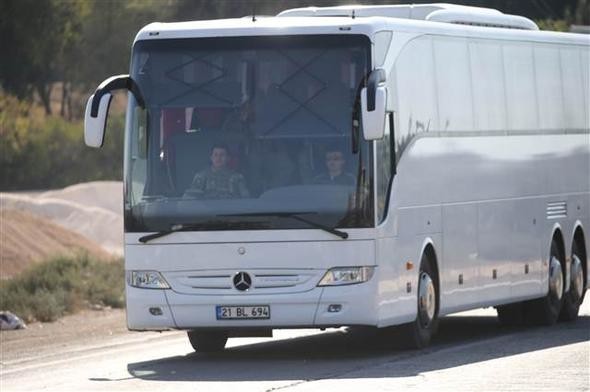 Gece yarısı İdlib'e girdiler... komandolar sınırda 4