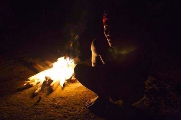 Amazon ormanlarındaki kabile ilk kez görüntülendi 14