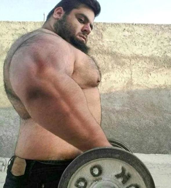 İranlı Hulk nasıl keşfedildiğini anlattı 12