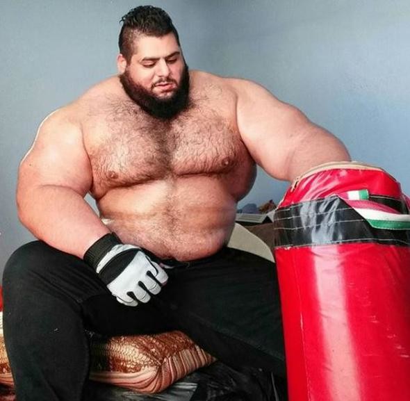 İranlı Hulk nasıl keşfedildiğini anlattı 23