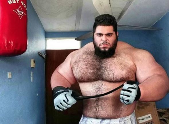 İranlı Hulk nasıl keşfedildiğini anlattı 24