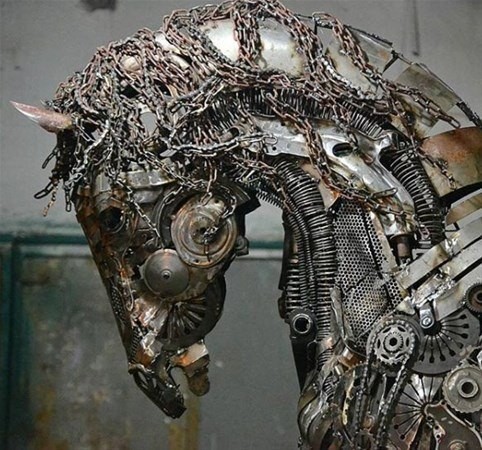 Hurdalıktan harikalar tasarladı 5