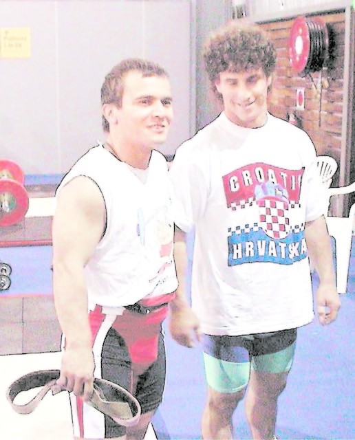 Naim Süleymanoğlu'nun hayatı ve başarıları 17