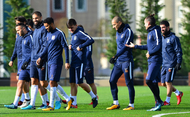 Arda sahaya indi! İdmanda dikkat çeken detay... 16