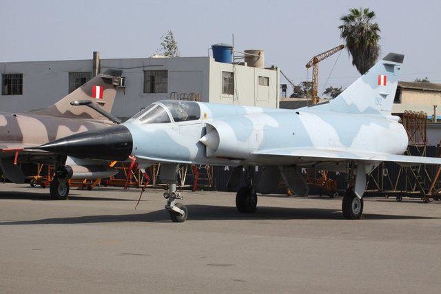 Hangi ülkenin kaç uçağı var? 77