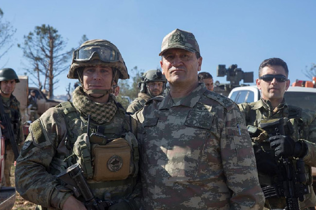 Komutanın Burseya Dağı ziyaretinde dikkat çeken kare 13