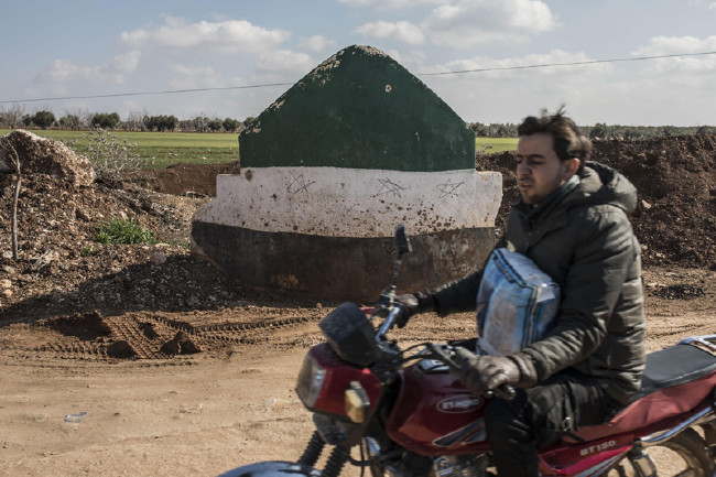 YPG'den kurtarılan köyden ilk görüntüler 16