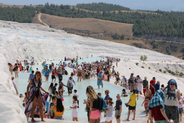 Görülmeye değer turistik simgeler listesine Türkiye'den 3 yer girdi 1