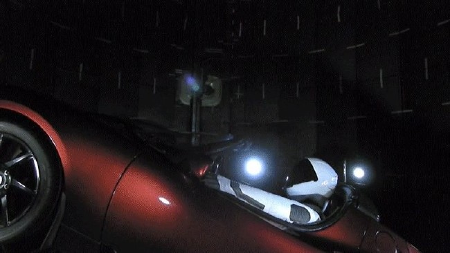 Elon Musk, uzaya gönderdiği mesajı açıkladı 6